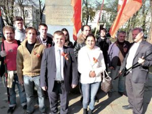 Exiled members of Union Borotba and Russian comrades mark 97th anniversary of the Bolshevik Revolution in Simferopol, Crimea.Photo: Borotba