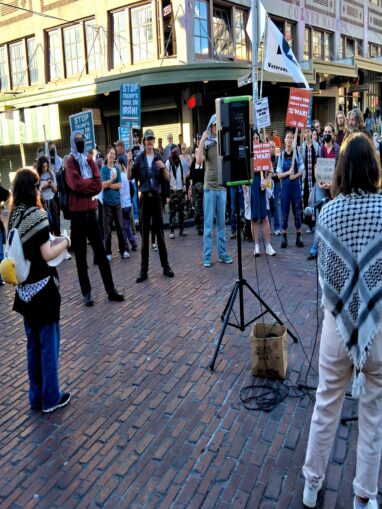 Seattle: Rally protests U.S. war on Iran