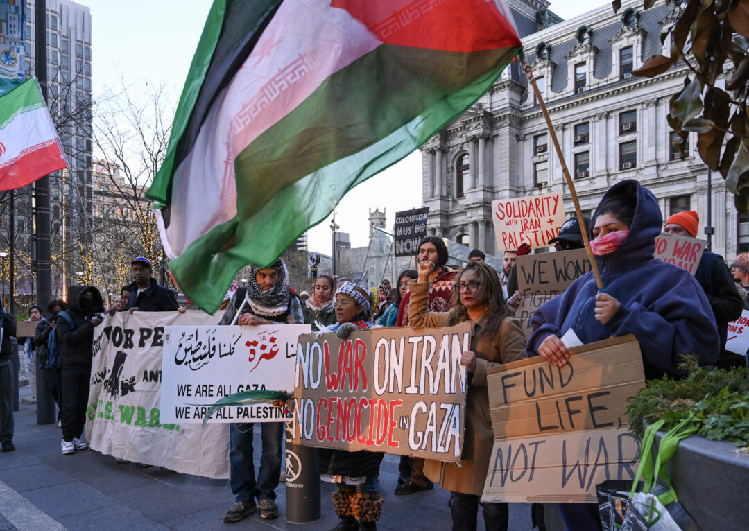 Philadelphia emergency protest defends Iran