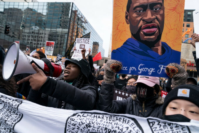 Espíritu del Primero de Mayo: ¡Lucha!  Aplastar la violencia policial y la supremacía blanca 