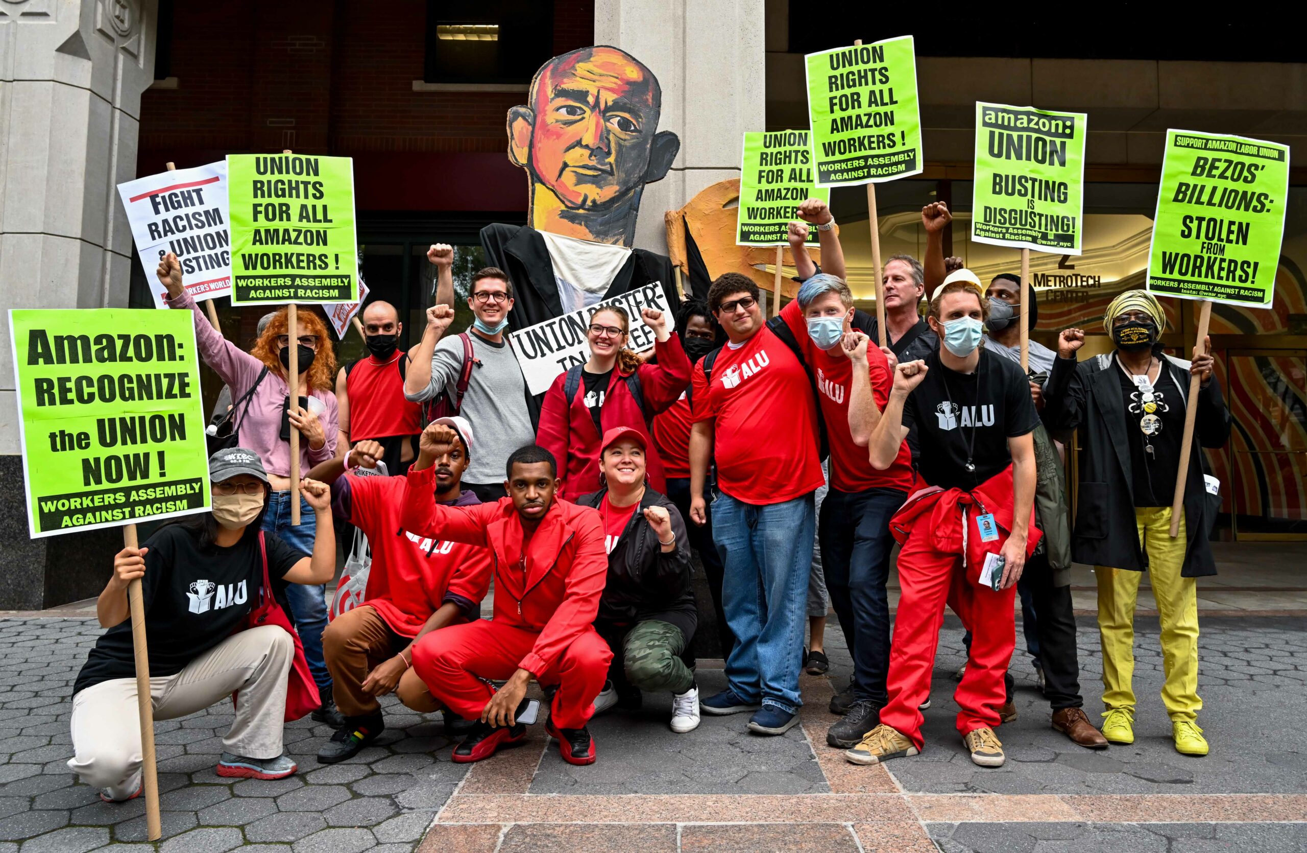 UNIONIZE! Amazon workers take big step – Workers World - Vimarsana News