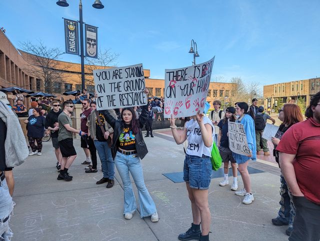 At Kent State University hundreds protest speech by fascist killer Rittenhouse