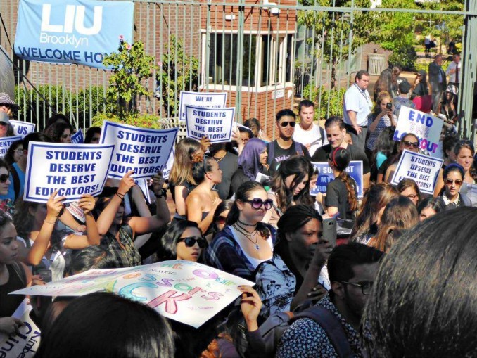 Students back faculty’s struggle. Brooklyn, Sept.14.