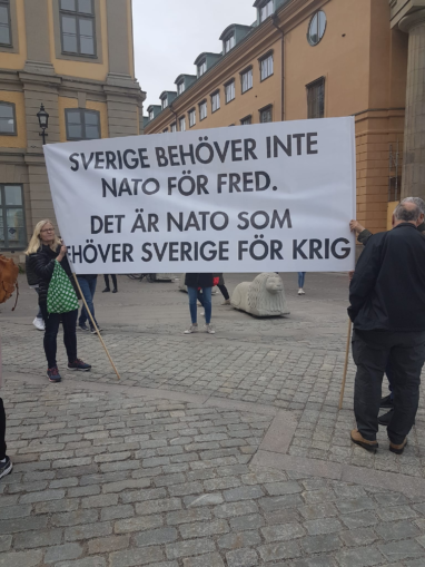 Mielenosoituksia, kun Yhdysvallat yrittää raahata Suomen ja Ruotsin Natoon – Workers World